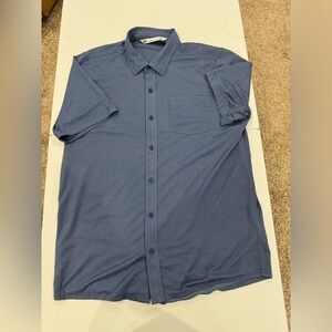 Travis Mathew shirt